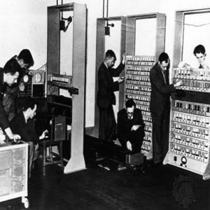 EDSAC _ computer (in 20th Century)